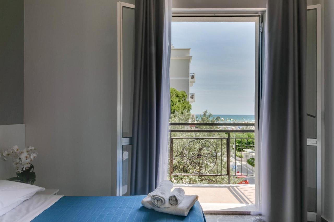 Hotel Quisisana Rimini Exteriör bild